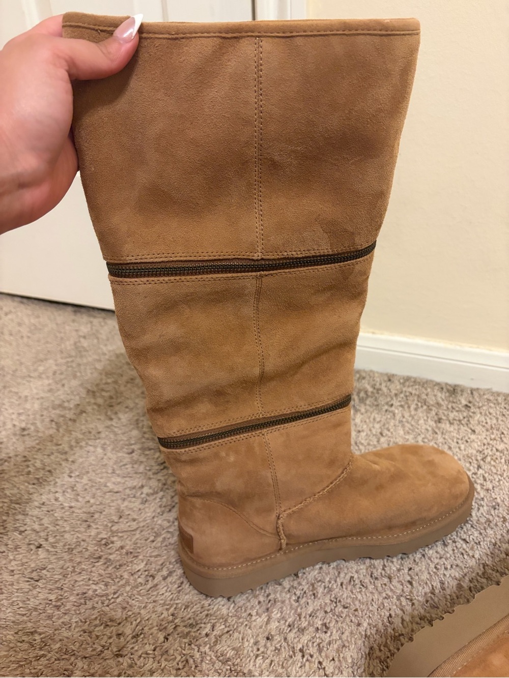 Ugg Boots - Picture 4 of 6